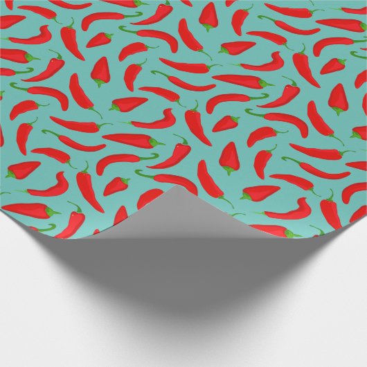 Red Chillies Muster auf Aquamarin Blue Geschenkpapier (Ecke)