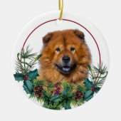 Red Chow Chow Dog Evergreen Berry Wreath Keramik Ornament (Vorne)
