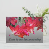 Red Christmas Cactus Housewärming Einladung (Stehend Vorderseite)