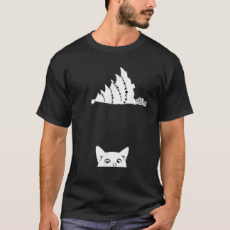Red Christmas Cat Tipping Weihnachtsbaum über Meow T-Shirt