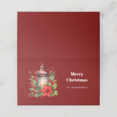 Red Christmas Lantern Poinsettia und Pine Small Platzkarte (Außenseite Aufgefaltet)