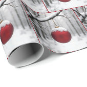 Red Christmas Ornament On Snowy Branch Geschenkpapier (Rolleneckpunkt)