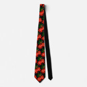Red Christmas Poinsettia auf Black Neck Tie Krawatte (Vorderseite)