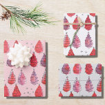 Red Christmas Trees Geschenkpapier Set<br><div class="desc">Dieses bezaubernde Weihnachtspapier ist mit kalkfarbenen Weihnachtsbäumen in Rottönen und lila in Weiß,  Weiß oder Grau-Hintergrund dekoriert. Original Wasserfarbe © Michele Davies.</div>