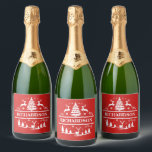 Red Christmas White Family Name Personalisiert Schaumweinetikett<br><div class="desc">Roter Weihnachtswein Familienname personalisierte monogramm Feiertag Sekt. Erhöhen Sie Ihr Weihnachtsgetränk mit diesem personalisierten Etikett. Dieses individuelle Familienweinetikett fügt Ihrem Urlaubsgeschenk eine einzigartige Touch hinzu und sorgt für ein durchdachtes und gepflegtes Familiengeschenk.</div>