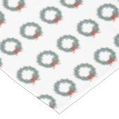 Red Christmas Wreath Blue Ginger Jar Jars Tischdecke (Schrägansicht)