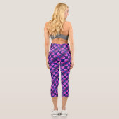Red Clover Wildblume Abstraktes Muster Capri Leggings (Rückseite)