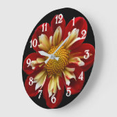 Red Collarette Dahlia auf der schwarzen Flora Große Wanduhr (Winkel)