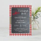 Red Country Karos Crawfish Boil Engagement Party Einladung (Stehend Vorderseite)