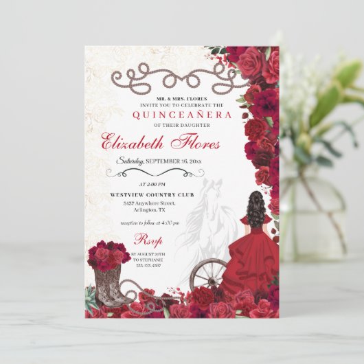 Red Cowgirl Ranchero Western Quinceanera Einladung (Stehend Vorderseite)