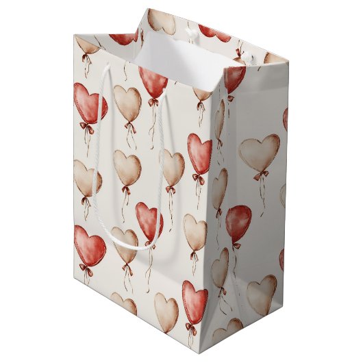 Red Cream Hearts Balloons Geburtstag Mittlere Geschenktüte (Vorderseite Schrägansicht)