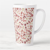 Red Cream Leopard Animal Print Birthday Milchtasse (Rechts)