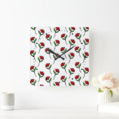 Red Daisies Quadratische Wanduhr (Zuhause)