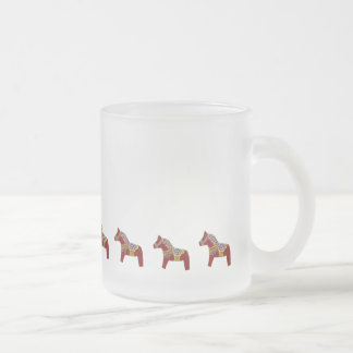Red Dala Horse Hot Cider Mattierte Tasse