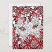Red Damask Mask Quinceanera Masquerade Einladung (Rückseite)