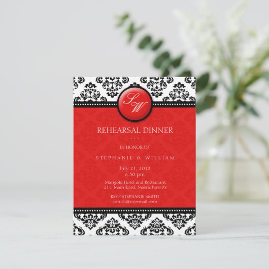 Red Damask Monogram Probe Dinner Card Einladung (Stehend Vorderseite)
