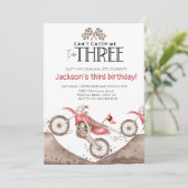 Red Dirt Bike 3rd birthday - Cant catch me Einladung (Stehend Vorderseite)