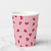 Red Doodled Hearts on Pink Pappbecher (Vorderseite)