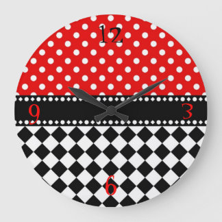 Red Dot Checkerboard Große Wanduhr