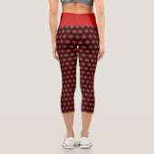 Red Dot Mandala Blume Capri Leggings (Rückseite)