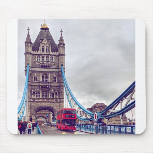 Red Double Decker Crosses Tower Bridge in London Mousepad (Vorne)