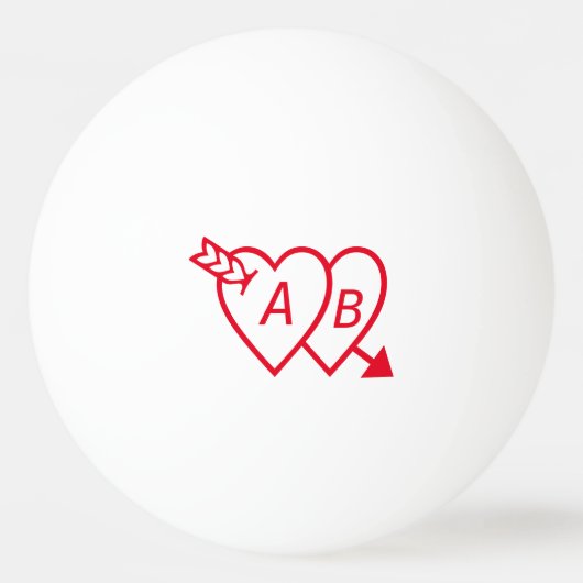 Red Double Hearts with Cupids Arrow and Initials Tischtennisball (Vorderseite)