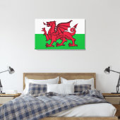 Red Dragon Celtic Flag Wales & Welsh Leinwanddruck (Insitu (Schlafzimmer))