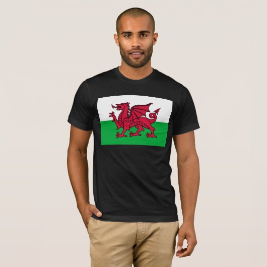 Red Dragon Celtic Flag Wales & Welsh T-Shirt (Vorne ganz)