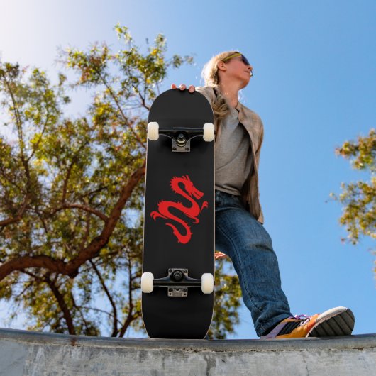 RED DRAGON Skateboard Deck (Außenbereich 1)