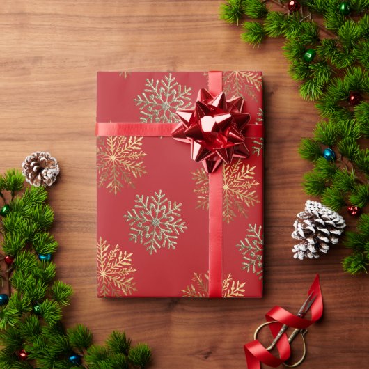 Red Elegant Gold Snowflake Pattern New Year winter Geschenkpapier (Feiertagsgeschenk)