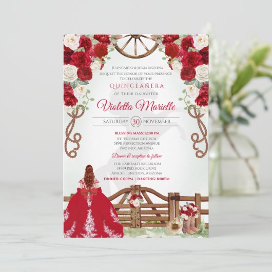 Red Elegant Rustikaler Western Charro Quinceanera Einladung (Stehend Vorderseite)