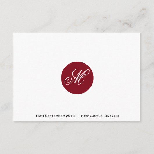 Red Elegant Script Monogram Empfang Card Begleitkarte (Rückseite)