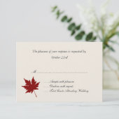 Red Fall Leaf Hochzeitskarten RSVP Karte (Stehend Vorderseite)
