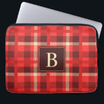 Red Flannel Look Kariert mit Custom Monogram Laptopschutzhülle<br><div class="desc">Für den gemütlichen rustikalen Look des warmen, roten Flanellchens wird dieses karierte, klassische Design mit einem passenden Monogramm verziert, das Sie mit Ihrem eigenen Original oder anderen Text bearbeiten können.</div>