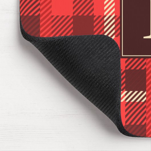 Red Flannel Look Kariert mit Monogram Mousepad (Ecke)