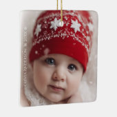 Red Floral Christmas Wreath – Elegant Holiday Keramikornament (Rechts)