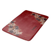 Red Floral Geometric Bath Mat Badematte (Schrägansicht)