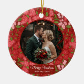 Red Floral Holiday Personalisiertes Foto Keramik Ornament (Vorne)