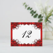 Red Floral on White Empfang Tischnummer Cards (Stehend Vorderseite)