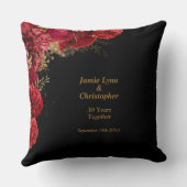 Red Floral Wedding Jubiläumswurfkissen Kissen (Rückseite)