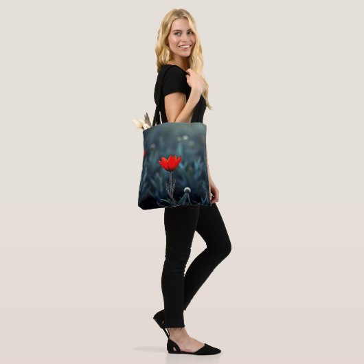 Red Flower Dark Night Solitude Art Tasche (Am Model)