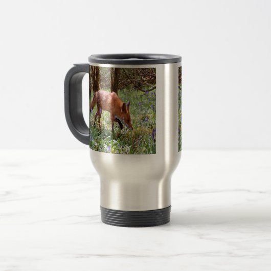 Red Fox in den Bluebells Reisebecher (Vorderseite Links)