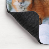 Red Fox | Schnee im Winter, Montana Mousepad (Ecke)