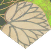 RED FOX UNTER DEN GRÜNEN BLÄTTER UND FOLIAGE TISCHDECKE (Schrägansicht)