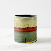 Red Freighter Zweifarbige Tasse (Mittel)