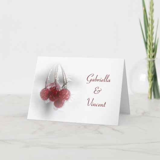 Red Frosty Berries Winter Wedding Einladung (Vorderseite)