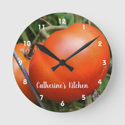 Red Garden Tomatoes Personalized  Runde Wanduhr (Vorderseite)