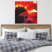 Red Gerber Daisy Closeup Foto Bold Modern Inspirie Leinwanddruck (Insitu (Schlafzimmer))