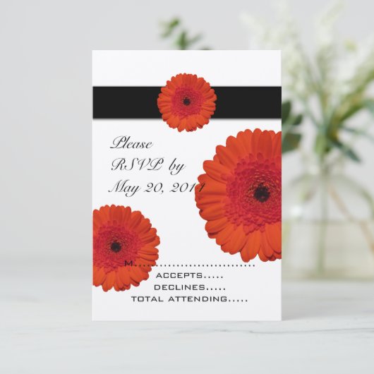 Red Gerber Daisy Wedding RSVP Cards Karte (Stehend Vorderseite)