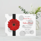 Red Gerbera Polka Dot Bridal Dusche Einladung (Stehend Vorderseite)